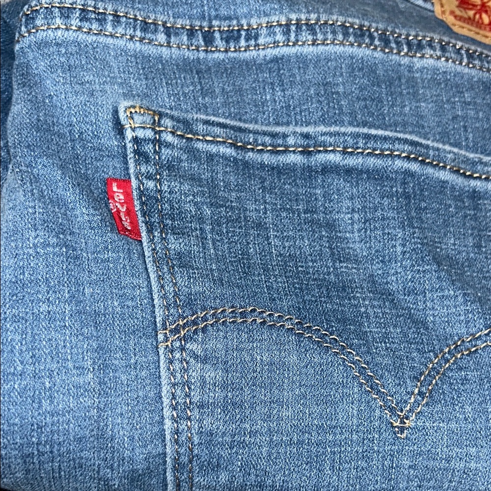 Levi's Light Blue High-Rise Distressed Straight Jeans size 22W Preloved - Picture 3 of 15